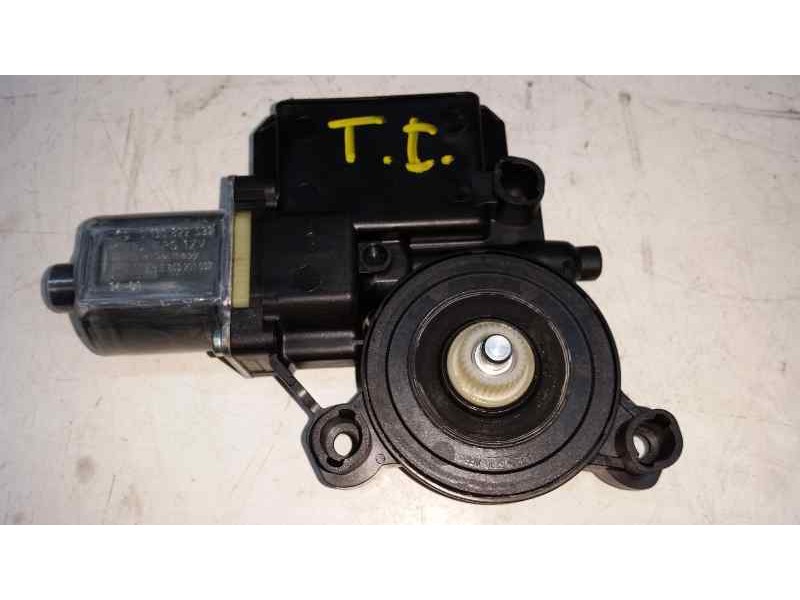 Recambio de motor elevalunas trasero izquierdo para volkswagen polo (6r1) advance referencia OEM IAM 6R0959811N  