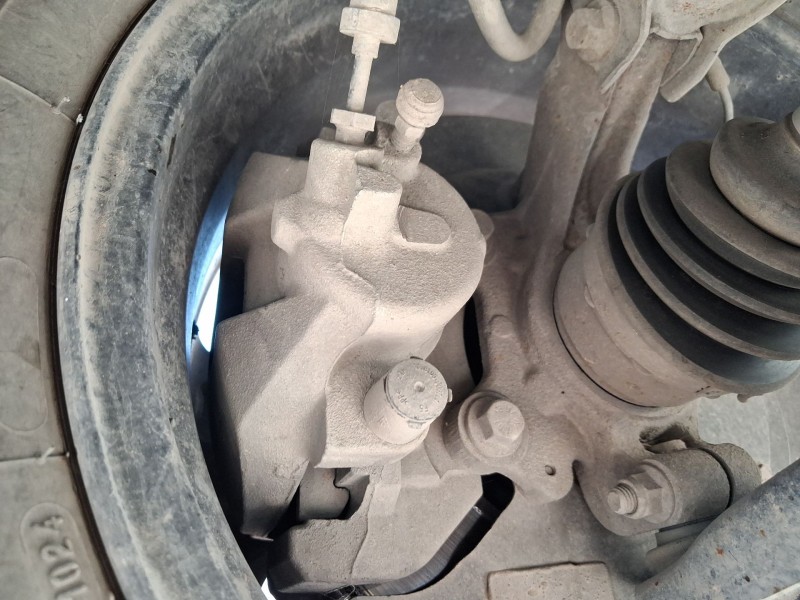 Recambio de pinza freno delantera derecha para ford ecosport 1.5 ecoblue tdci referencia OEM IAM 2413986 1802059 