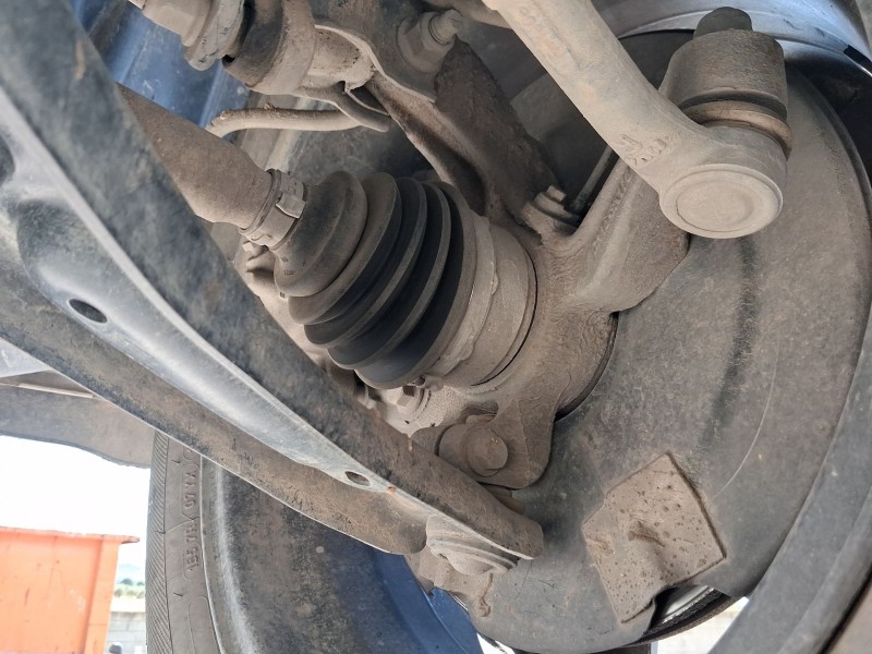 Recambio de mangueta delantera derecha para ford ecosport 1.5 ecoblue tdci referencia OEM IAM 2050610  