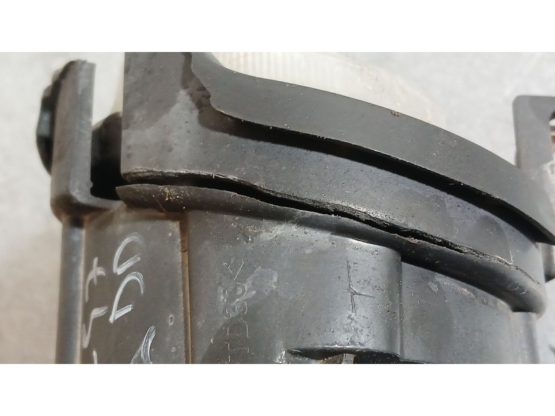 Recambio de faro antiniebla derecho para ssangyong rodius i 2.7 xdi referencia OEM IAM   TOCADO
