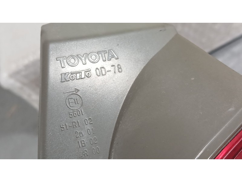 Recambio de piloto trasero derecho para toyota yaris (_p13_) 1.3 (nsp130_) referencia OEM IAM 815510D370  