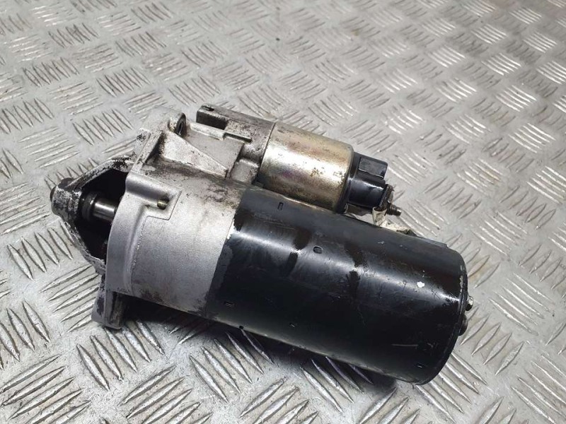 Recambio de motor arranque para renault kangoo (f/kc0) rt referencia OEM IAM 7700113207 0001108186 BOSCH