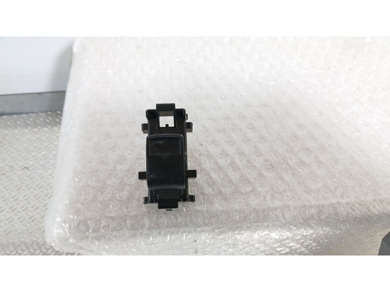 Recambio de mando elevalunas delantero derecho para toyota yaris (_p13_) 1.3 (nsp130_) referencia OEM IAM 848100D030  
