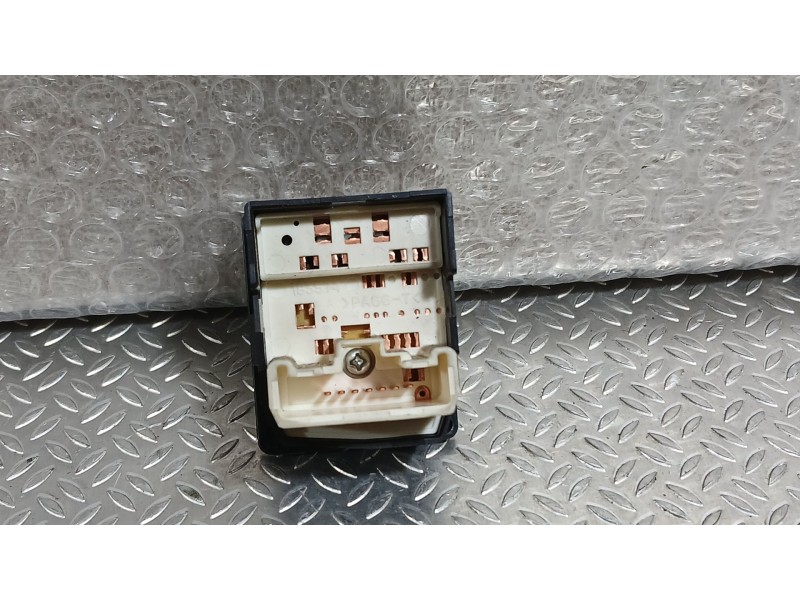 Recambio de mando retrovisor para toyota yaris (_p13_) 1.3 (nsp130_) referencia OEM IAM 848700D090  