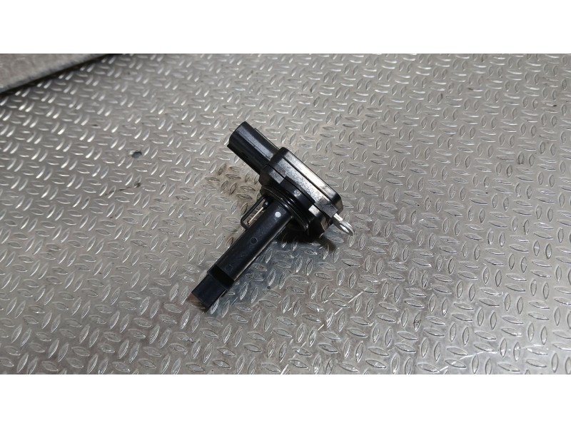 Recambio de caudalimetro para toyota yaris (_p13_) 1.3 (nsp130_) referencia OEM IAM 222040T040  