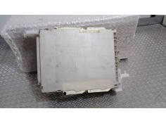 CAJA RELES / FUSIBLES 