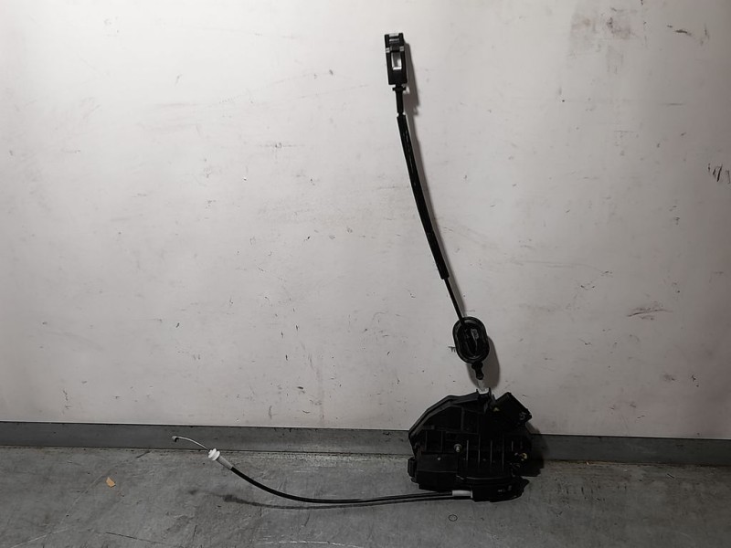 Recambio de cerradura puerta delantera derecha para ford fiesta (ccn) trend referencia OEM IAM 40644138 AM5AU21812BF FOMOCO