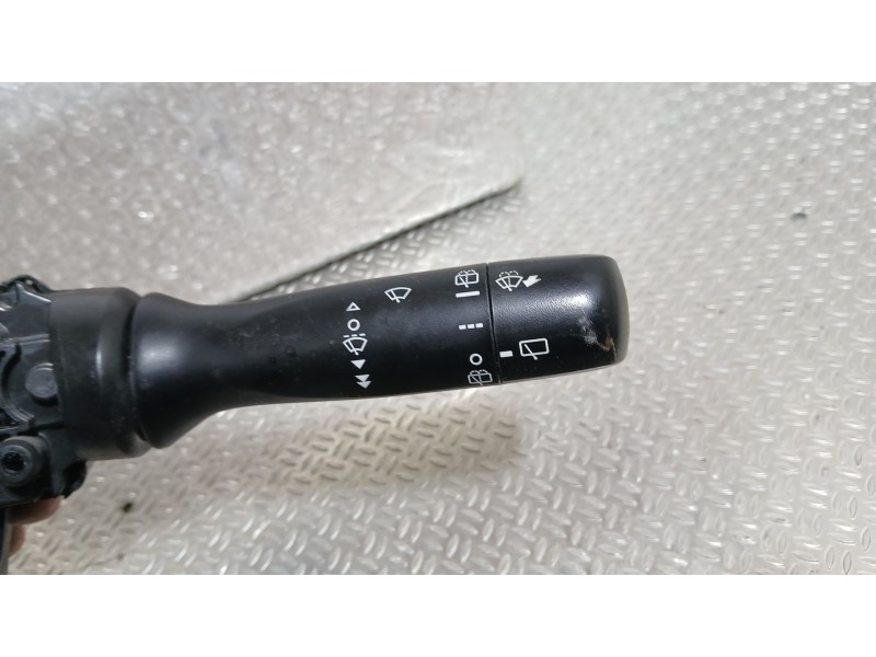 Recambio de mando limpia para toyota yaris (_p13_) 1.3 (nsp130_) referencia OEM IAM   
