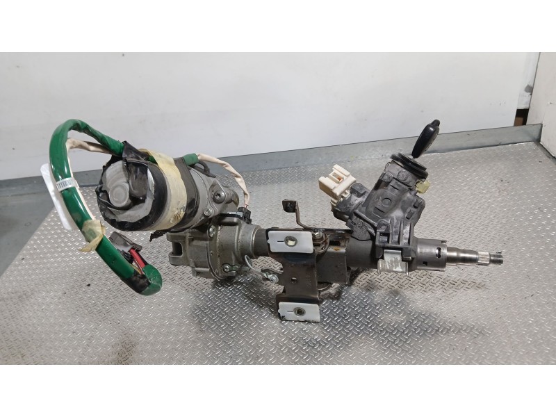 Recambio de columna direccion para toyota yaris (_p13_) 1.3 (nsp130_) referencia OEM IAM 4520A0D051  