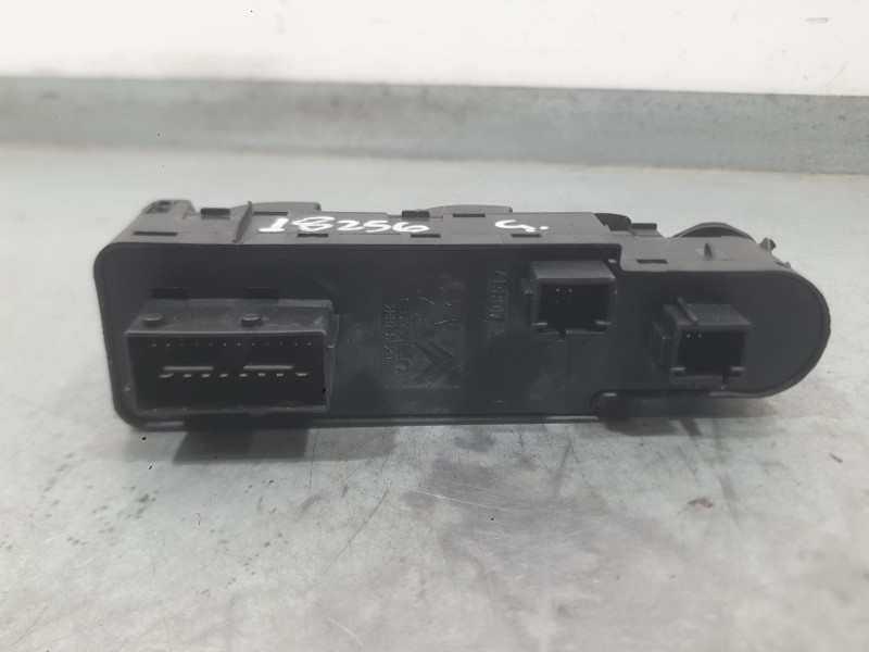 Recambio de mando elevalunas delantero izquierdo para citroën c5 iii (rd_) 2.2 hdi 200 referencia OEM IAM 6490F7  