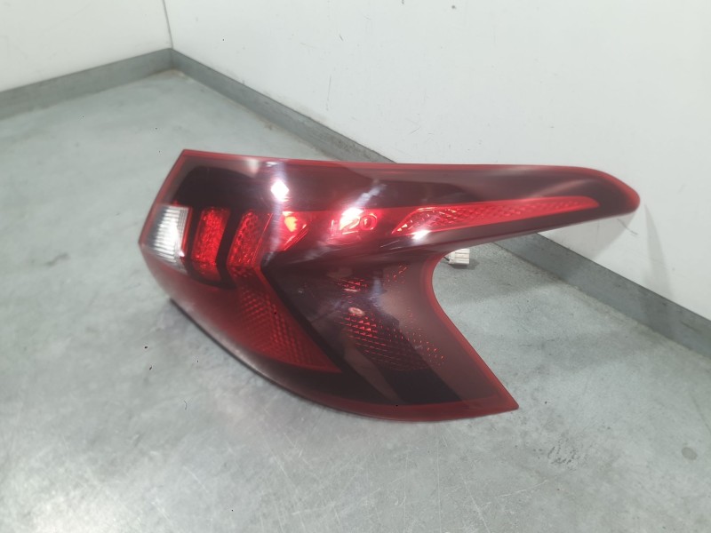 Recambio de piloto trasero derecho exterior para hyundai i20 iii (bc3, bi3) 1.0 t-gdi referencia OEM IAM 92402Q0500  