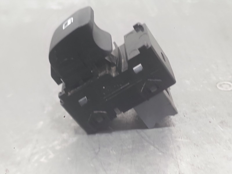 Recambio de mando elevalunas delantero derecho para hyundai i20 iii (bc3, bi3) 1.0 t-gdi referencia OEM IAM 93581Q00004X  