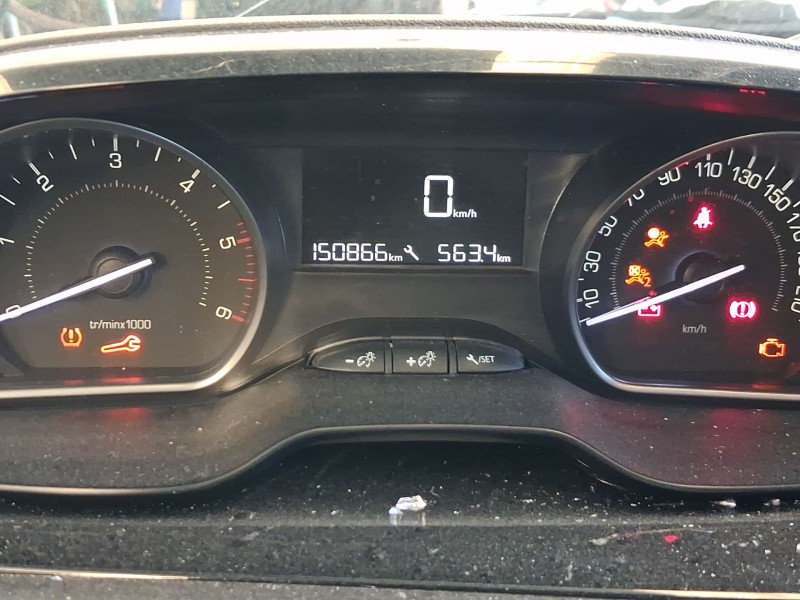 peugeot 2008 i (cu_) del año 2019