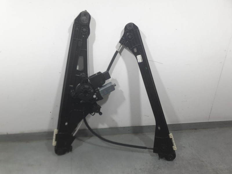 Recambio de elevalunas delantero izquierdo para peugeot 3008 ii suv (mc_, mr_, mj_, m4_) 1.5 bluehdi 130 referencia OEM IAM 9810