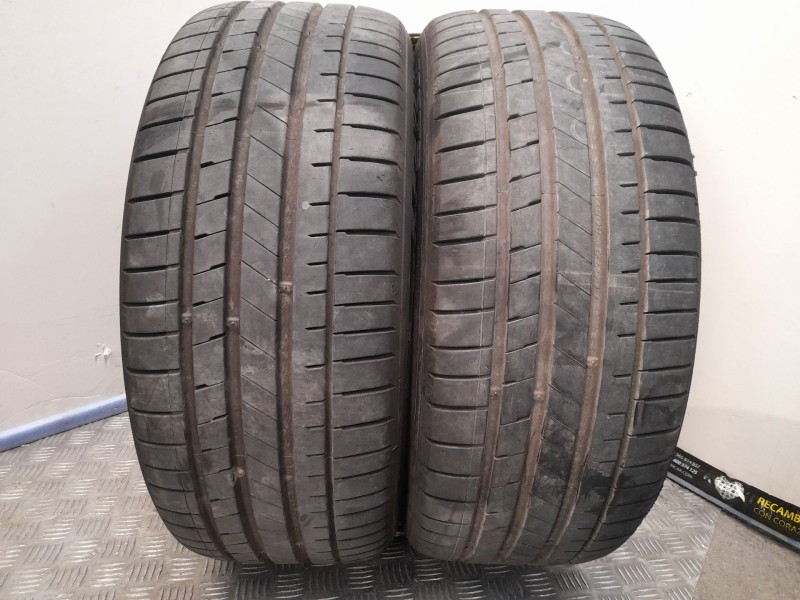 Recambio de neumatico pareja para neumaticos reutilizados - referencia OEM IAM 225501798Y KUMHO 225/50/17/98Y