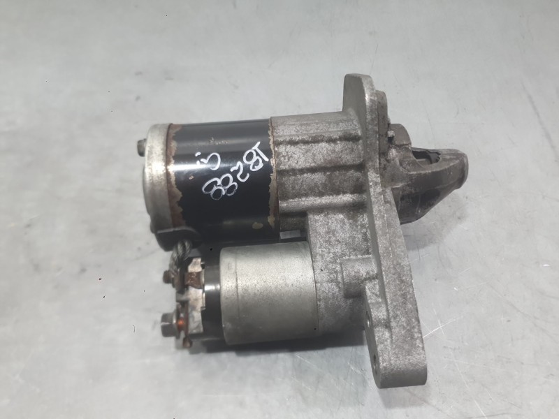 Recambio de motor arranque para nissan juke (f15) 1.6 referencia OEM IAM 23300EE01C  