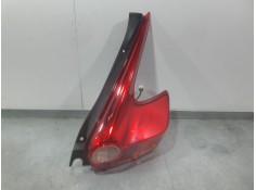 PILOTO TRASERO DERECHO 265501KA0B 