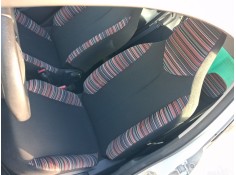 ASIENTO DELANTERO IZQUIERDO 