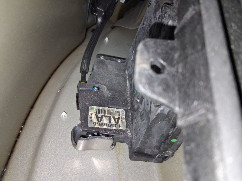 Recambio de cerradura puerta trasera derecha para opel astra k (b16) 1.0 turbo (68) referencia OEM IAM 13533667  