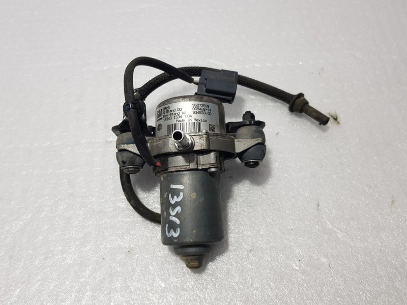 Recambio de depresor freno / bomba vacio para opel mokka excellence referencia OEM IAM 95073599 93453300 HELLA BOMBA VACIO ELECT