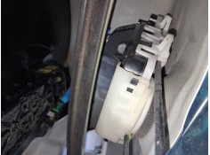 Recambio de cerradura puerta trasera izquierda para toyota yaris (_p13_) 1.3 (nsp130_) referencia OEM IAM 690600D110  