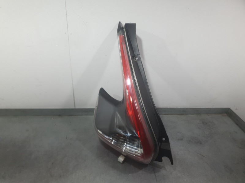 Recambio de piloto trasero izquierdo para nissan juke (f15) 1.5 dci referencia OEM IAM 265551KA0B  