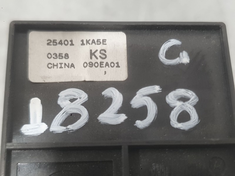Recambio de mando elevalunas delantero izquierdo para nissan juke (f15) 1.5 dci referencia OEM IAM 254011KA0D  