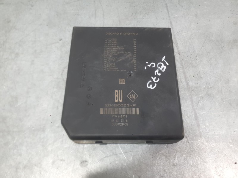 Recambio de caja reles / fusibles para renault megane iv hatchback (b9a/m/n_) 1.2 tce 130 (b9mr) referencia OEM IAM 284B67108R  