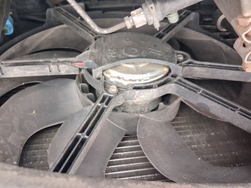 Recambio de electroventilador para peugeot 308 ii (lb_, lp_, lw_, lh_, l3_) 1.6 hdi referencia OEM IAM 9836638080  