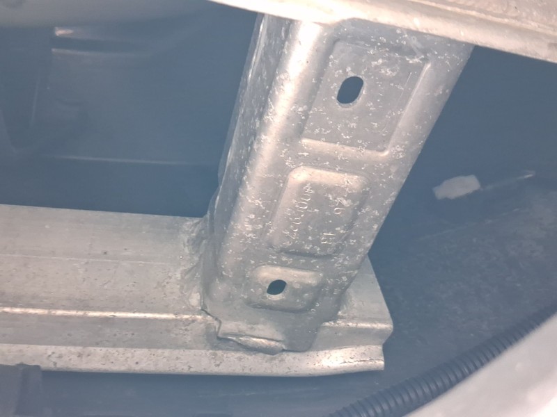 Recambio de refuerzo paragolpes trasero para peugeot 308 ii (lb_, lp_, lw_, lh_, l3_) 1.6 hdi referencia OEM IAM 9677378480  