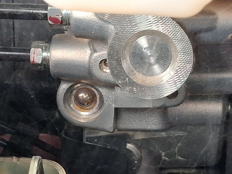 Recambio de bomba freno para lexus lbx referencia OEM IAM 4705052760  