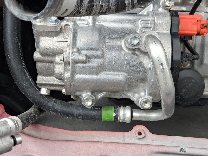 Recambio de compresor aire acondicionado para lexus lbx referencia OEM IAM 88370K0010  