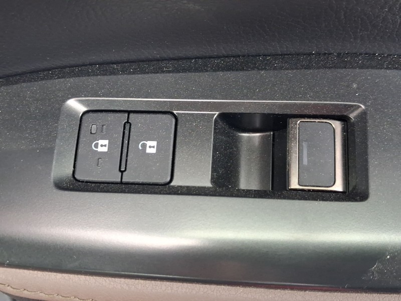Recambio de mando elevalunas trasero derecho para lexus lbx referencia OEM IAM   