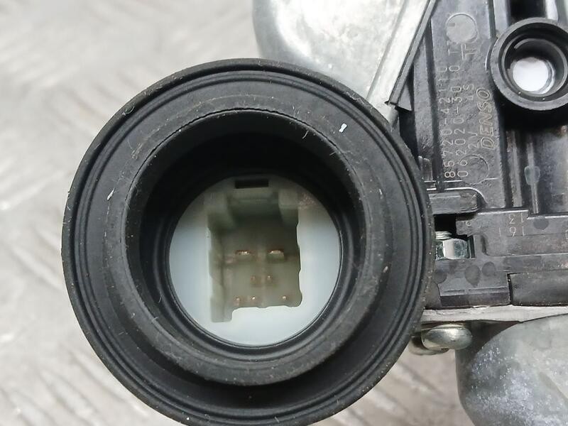 Recambio de elevalunas delantero izquierdo para toyota rav 4 exclusive referencia OEM IAM 8572042110 ELECTRICO 7 PINS ENSO 06202