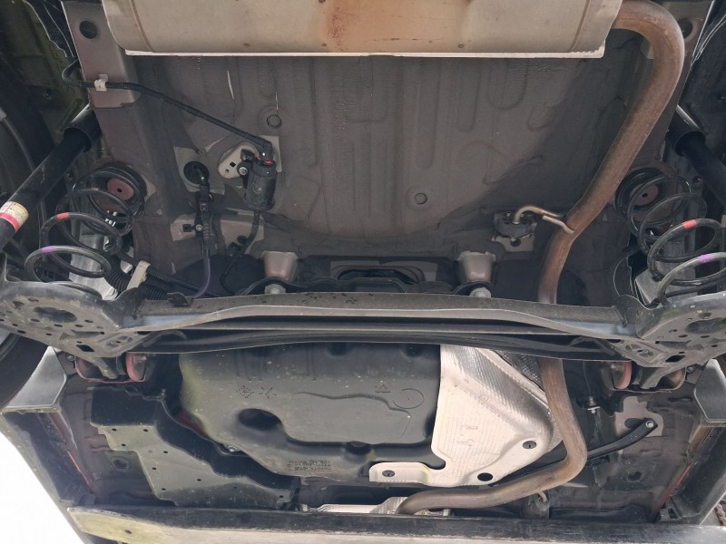 Recambio de puente trasero para lexus lbx referencia OEM IAM 4211052370 DISCO C/ABS 5 TORNILLOS 