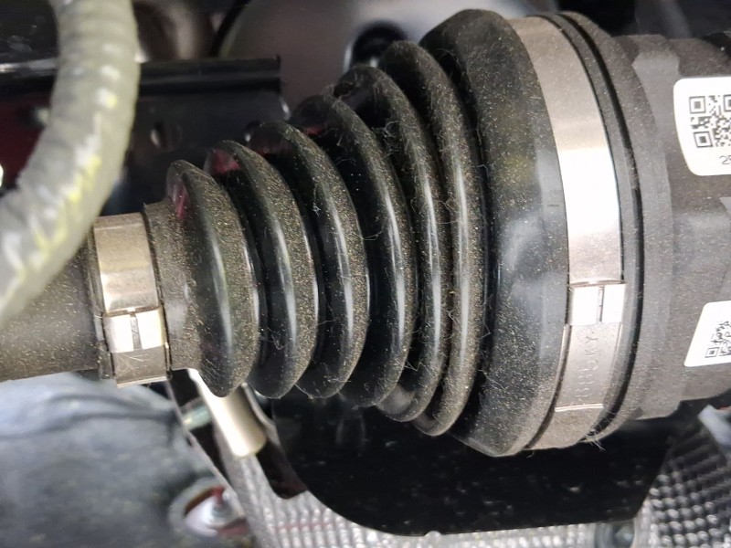 Recambio de transmision delantera derecha para lexus lbx referencia OEM IAM 4341052470  