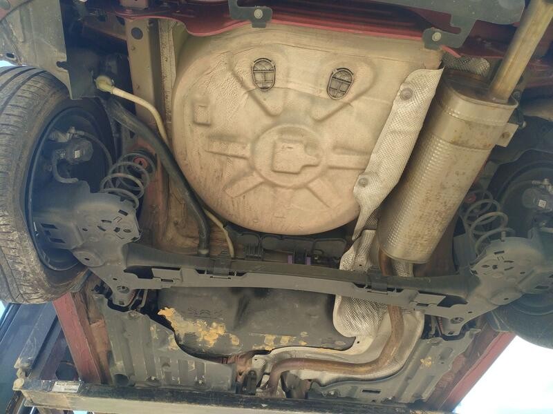 Recambio de puente trasero para peugeot 208 ii (ub_, up_, uw_, uj_) 1.2 puretech 100 referencia OEM IAM 9838305780 DISCO, 4 TORN