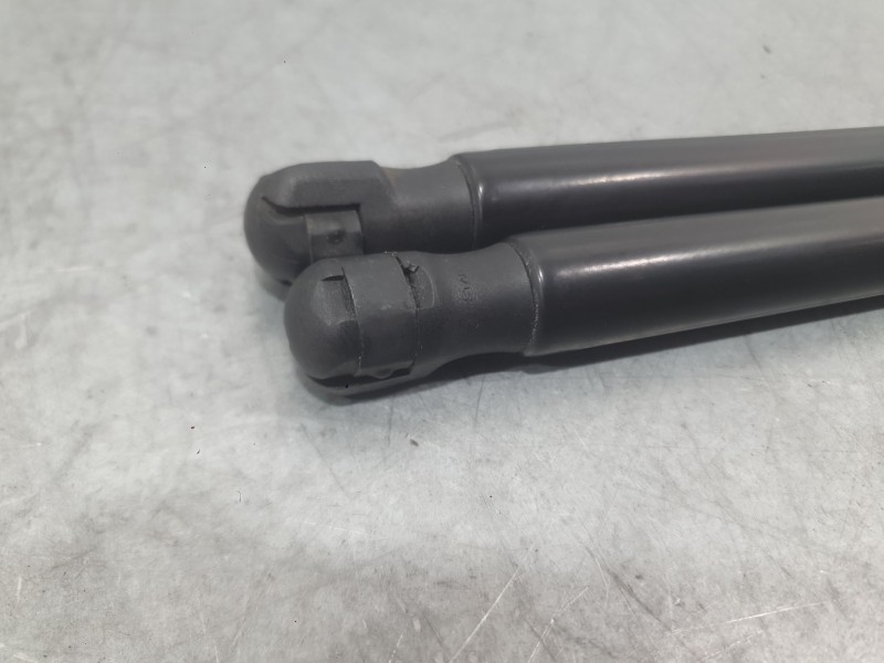 Recambio de amortiguadores maletero / porton para mg hs (as23) 1.5 t (sas23) referencia OEM IAM   