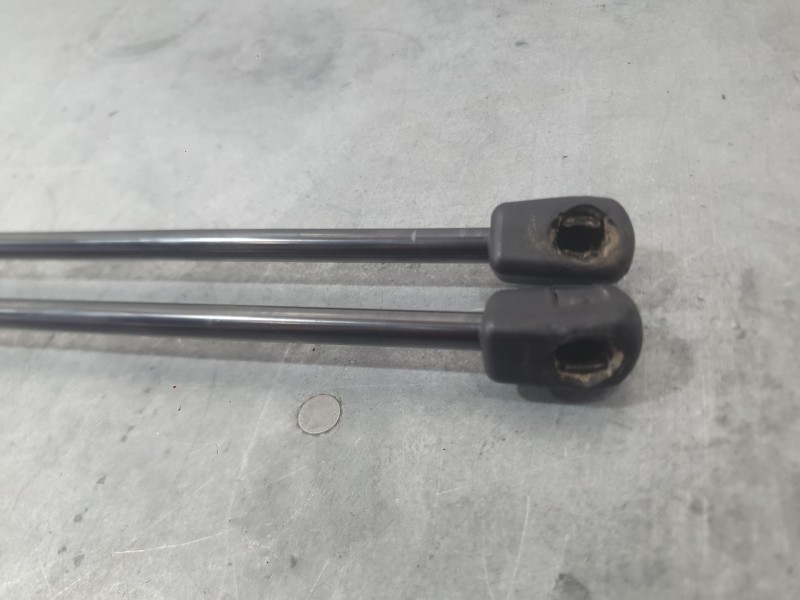 Recambio de amortiguadores maletero / porton para mg hs (as23) 1.5 t (sas23) referencia OEM IAM   