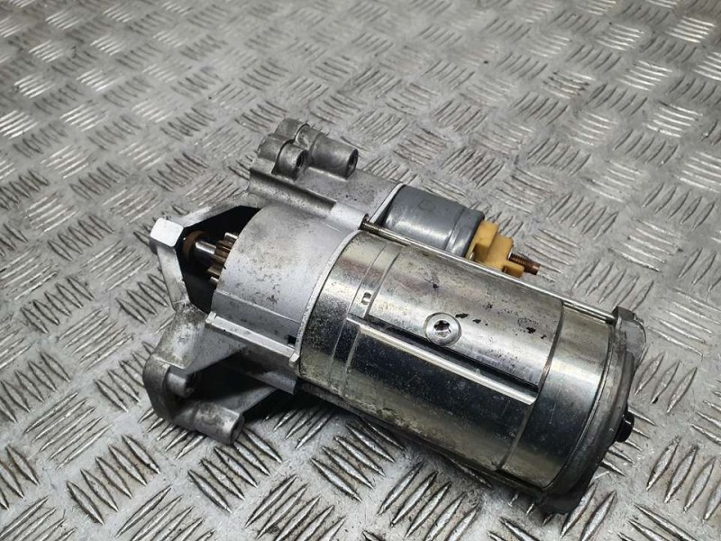 Recambio de motor arranque para peugeot 5008 gt referencia OEM IAM 9654561480 D8R28 VALEO
