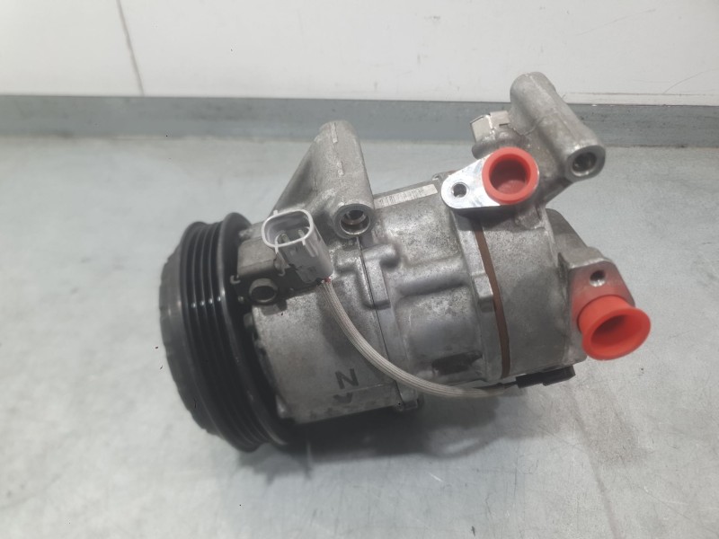 Recambio de compresor aire acondicionado para toyota yaris (_p13_) 1.3 (nsp130_) referencia OEM IAM 883100D400  