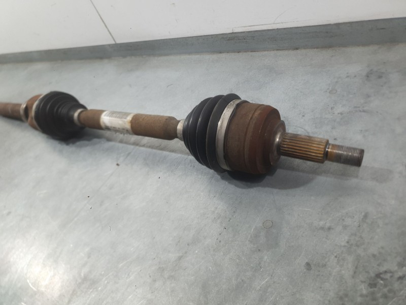 Recambio de transmision delantera derecha para renault megane iv hatchback (b9a/m/n_) 1.5 dci 110 (b9a3) referencia OEM IAM 3910