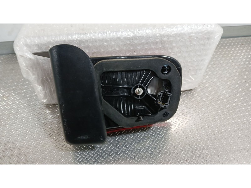 Recambio de piloto trasero derecho interior para citroën c4 cactus 1.2 thp 110 referencia OEM IAM 9821352180  