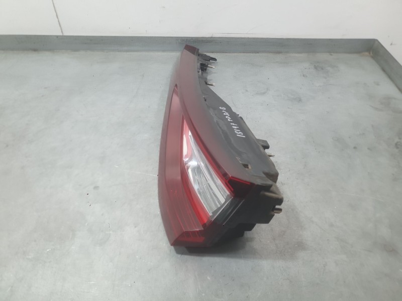 Recambio de piloto trasero derecho interior para renault megane iv hatchback (b9a/m/n_) 1.5 dci 110 (b9a3) referencia OEM IAM 26