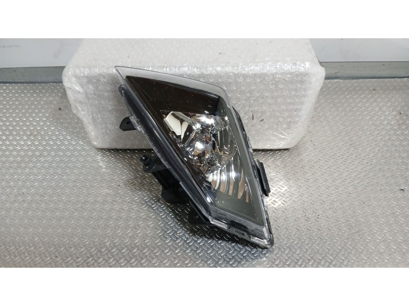 Recambio de faro antiniebla izquierdo para seat ibiza v (kj1, kjg) 1.0 tsi referencia OEM IAM 6F0941701A  