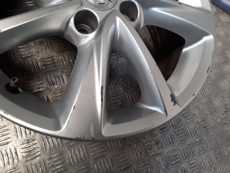Recambio de juego llantas aluminio para opel corsa f (p2jo) 1.2 (68) referencia OEM IAM 6.5X16 4 TORN ET38 ALUMINIO ROZADAS