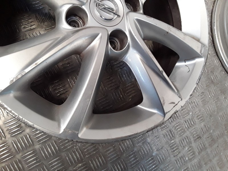 Recambio de juego llantas aluminio para opel corsa f (p2jo) 1.2 (68) referencia OEM IAM 6.5X16 4 TORN ET38 ALUMINIO ROZADAS