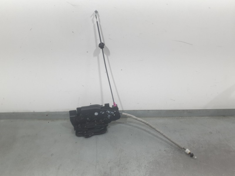 Recambio de cerradura puerta trasera derecha para mercedes-benz clase b (247) b180 referencia OEM IAM A0997302801  