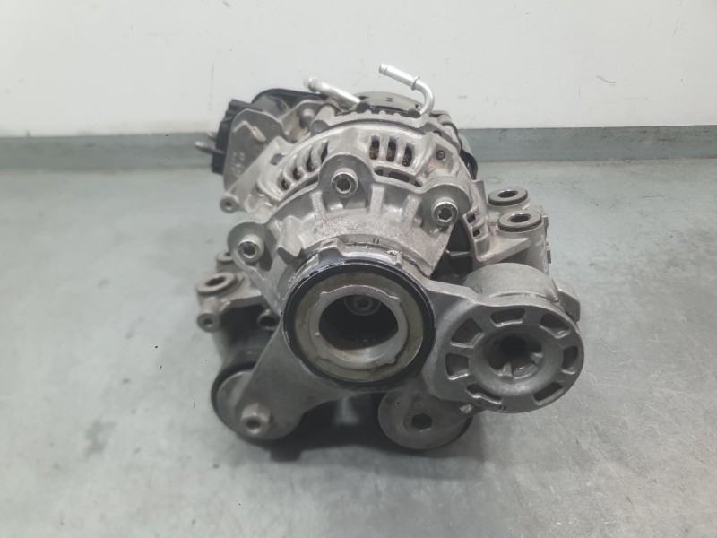 Recambio de alternador para maserati grecale modena mild hybrid q4 referencia OEM IAM 0670219336  