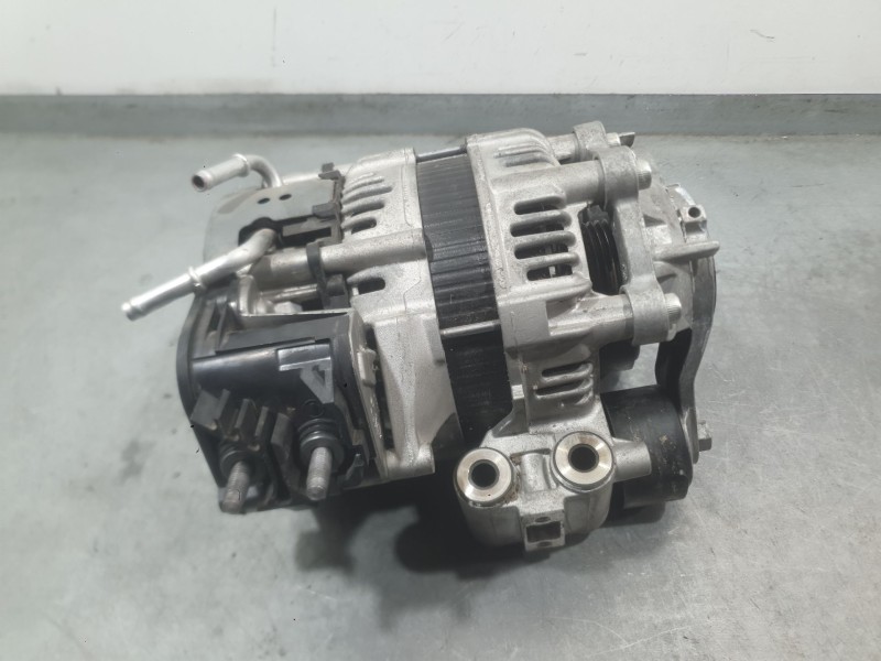 Recambio de alternador para maserati grecale modena mild hybrid q4 referencia OEM IAM 0670219336  
